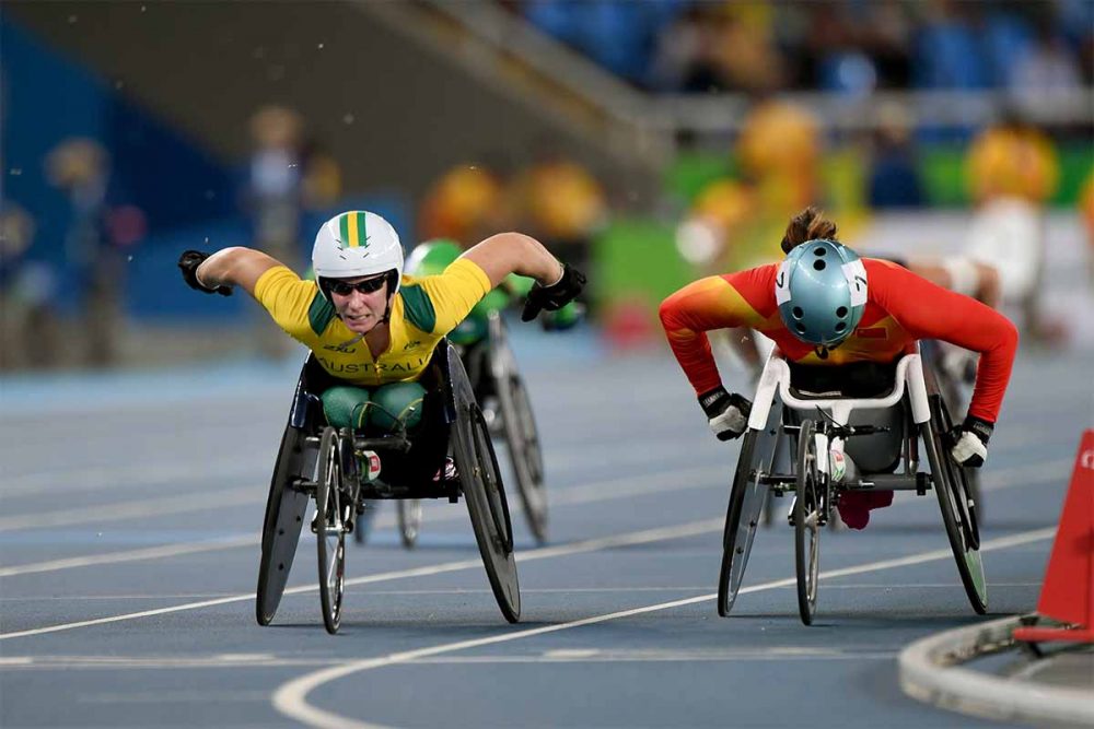 Christie Dawes racing a fellow athlete.