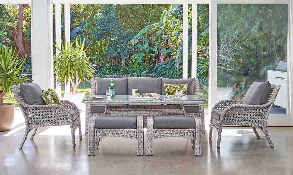 The 'Fraser' Outdoor Lounge.
