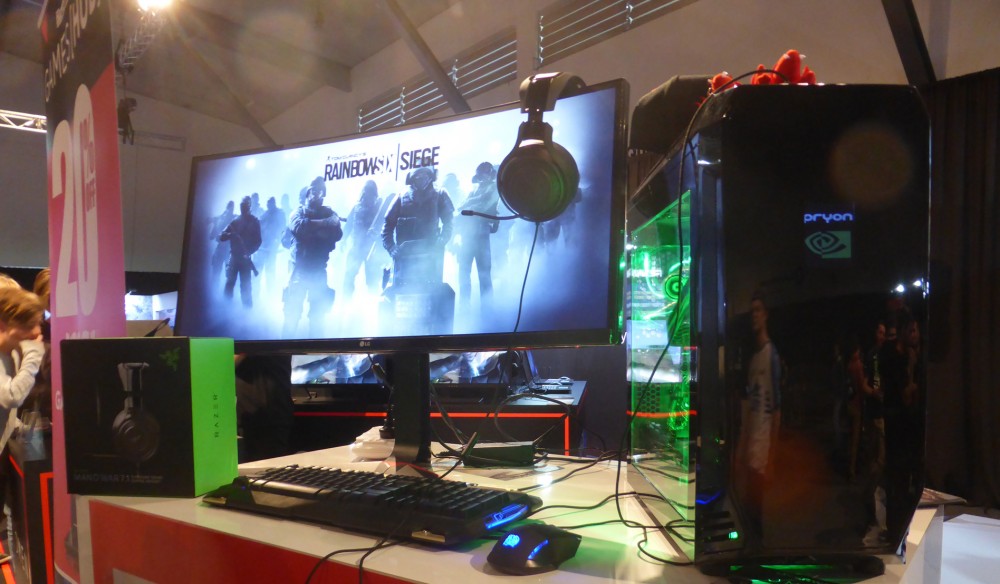 Harvey-Norman-hub-gaming-hardware