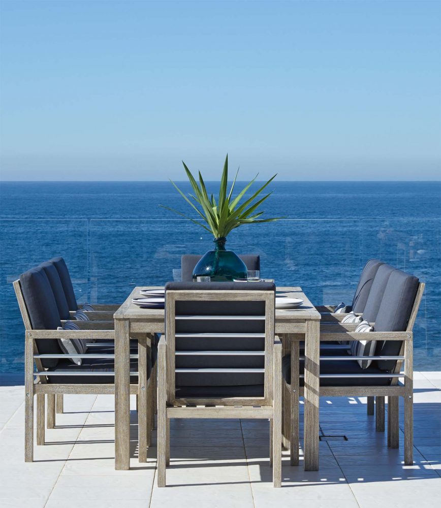 The Hayman Outdoor Dining Setting