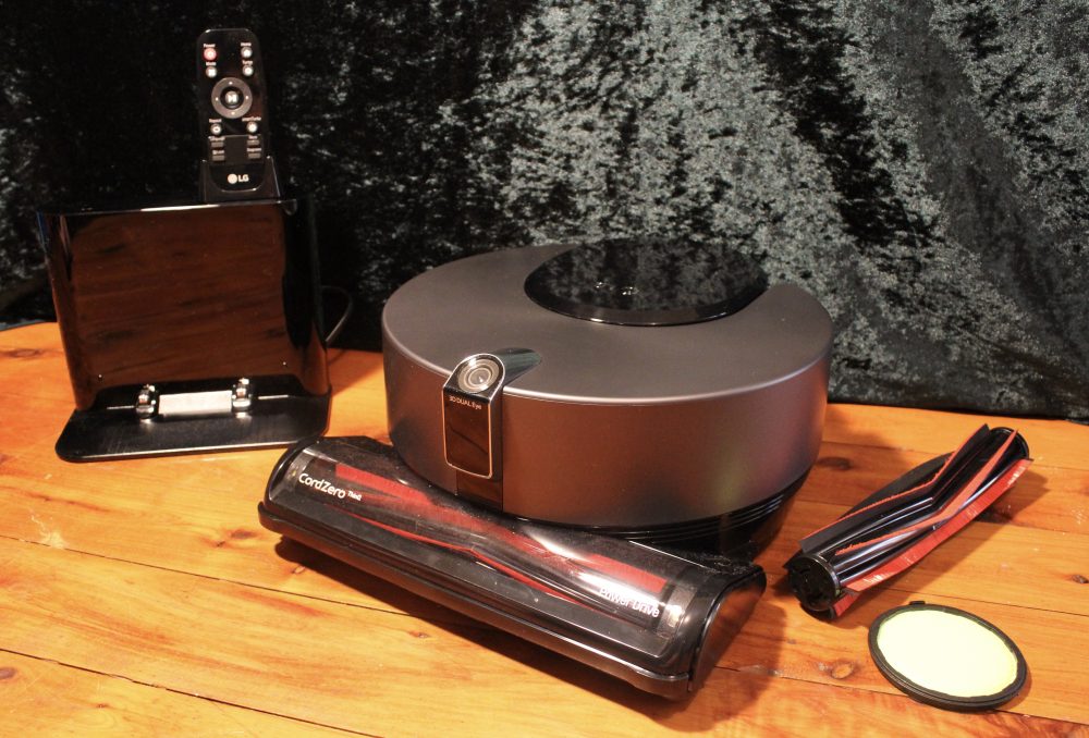 LG R9 Robotic Vacuum Unboxed