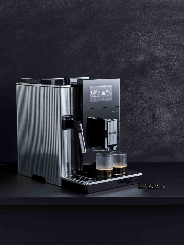 The Maestosa Smart Coffee Machine