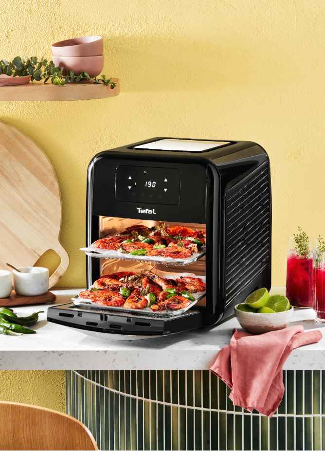 Prawns cooking in the Tefal Easy Fry Oven.