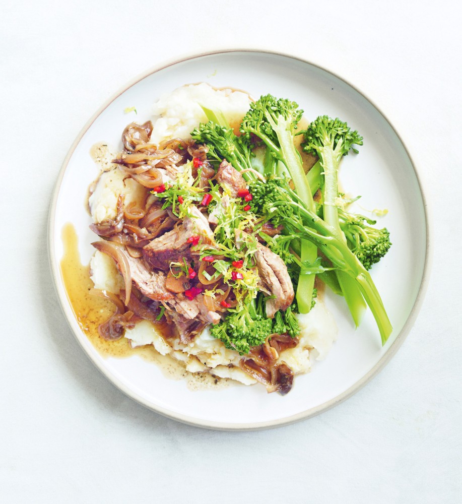 Roast-lamb-shoulder-with-sweet-onion-gravy-and-parsnip-mash