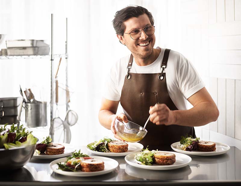 Tristan Rosier creating a Native Spiced Porchetta recipe