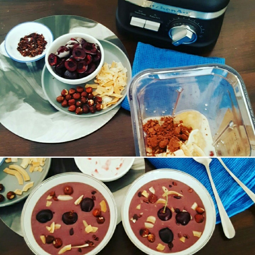cherry-ripe-smoothie-bowl