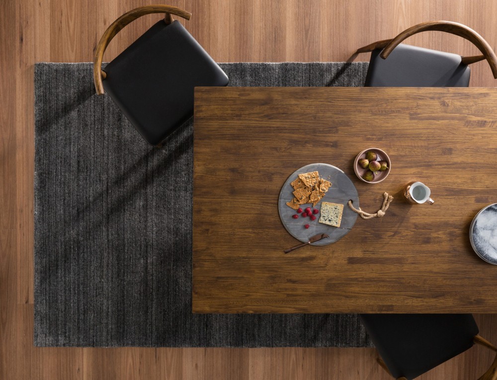 minimalist-luxury-area-rug