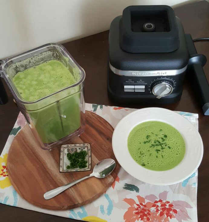 pea-potato-spinach-soup